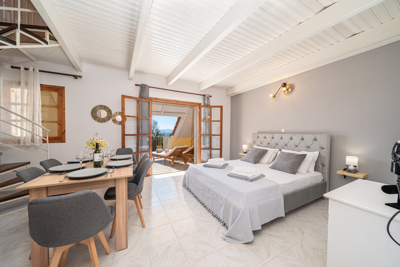 Kefalonia Apartments - Modern Beachfront Apartments Katelios Kefalonia - Accommodation Kefalonia